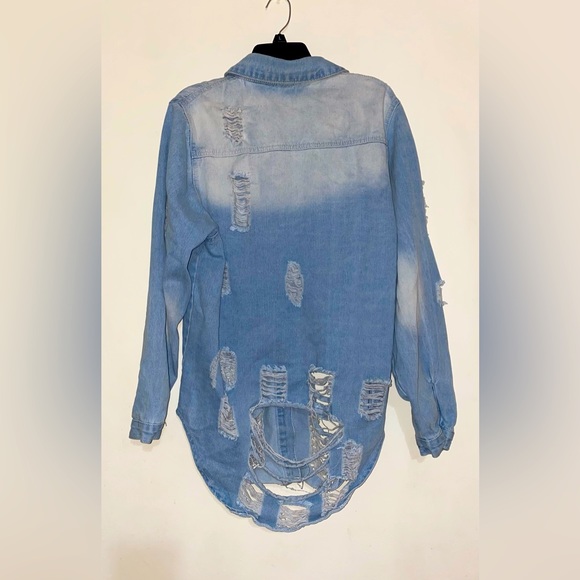 Distressed Denim Jacket| XL 💙| washed denim color - Picture 3 of 5